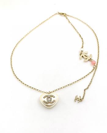 Fortok Chanel Love Pearl Necklace