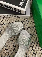 Fortok Bottega Veneta Amy Padded Mules in Intreccio Leather Silver - 6
