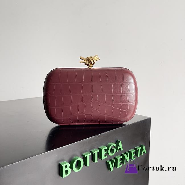 Fortok Bottega Veneta Knot Alligator Leather Clutch Red 737205 20.5x6x12.5cm - 1
