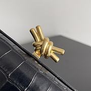 Fortok Bottega Veneta Knot Alligator Leather Clutch Black 737205 20.5x6x12.5cm - 2