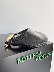 Fortok Bottega Veneta Sardine Alligator Leather Bag Black 754657 36x24x3cm - 4