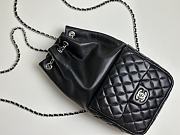 Fortok Chanel Vintage Leather Chain Backpack Black P988801 17x29cm  - 1