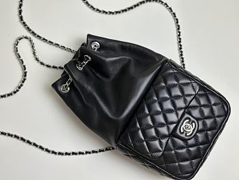 Fortok Chanel Vintage Leather Chain Backpack Black P988801 17x29cm 