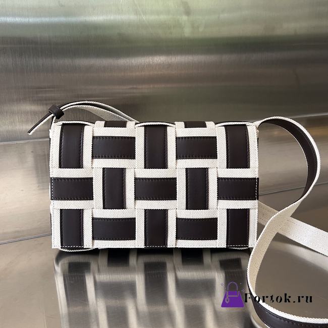 Fortok Bottega Veneta Cassette Intreccio Leather & Canvas Webbing Crossbody Bag Natural & Fondant - 1