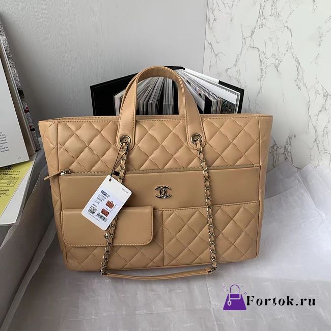 Fortok Chanel Calfskin Quilted Ultra Pocket Shopping Tote Beige 37x29x10cm - 1