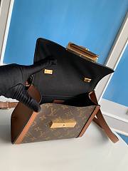 Fortok Louis Vuitton Dauphine Capitale Monogram Reverse Canvas Bag M46751 17.5x17.5x9cm - 2
