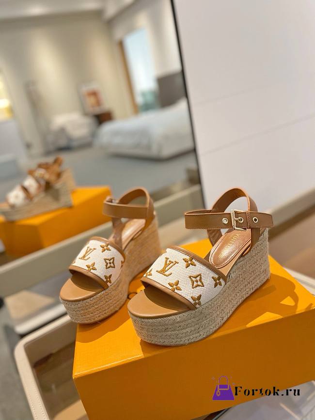Fortok Louis Vuitton Starboard Wedge Sandals Brown - 1