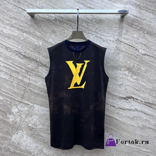 Fortok Louis Vuitton Printed Graphic LV Chain Sleeveless Vest - 1