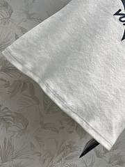 Fortok Louis Vuitton Knitted Rib Fabric Sleevelss Vest White - 2