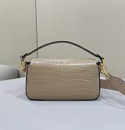 Fortok Fendi Baguette Beige Crocodile Leather Bag 8628 27x6x16cm - 2