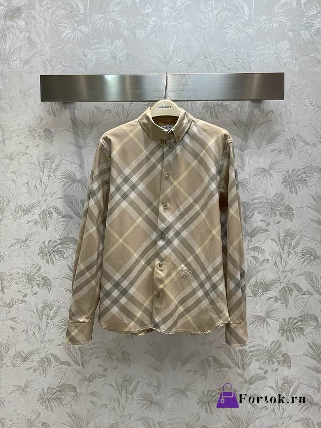 Fortok Burberry Women's Natural Button-down Checked Shirt - 1