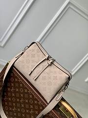 Fortok Louis Vuitton Hand It All PM Bag Beige M24255 29x18x13cm - 6