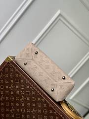 Fortok Louis Vuitton Hand It All PM Bag Beige M24255 29x18x13cm - 4