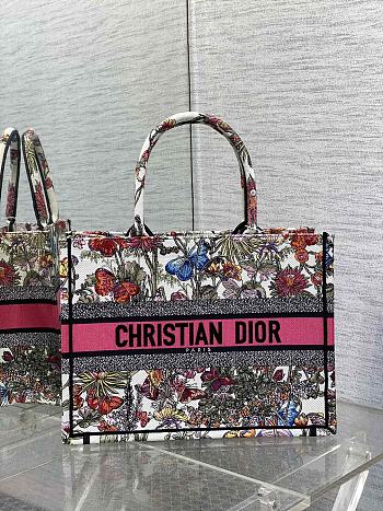 Fortok Dior White Multicolor Mexico Millefiori Embroidery Book Tote 36x27.5x16.5cm