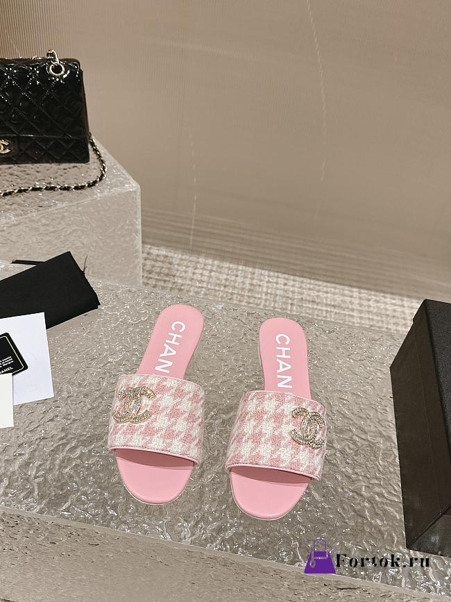 Fortok Chanel Houndstooth Sandals Pink - 1