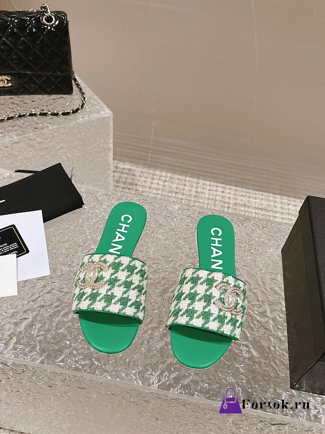Fortok Chanel Houndstooth Sandals Green - 1