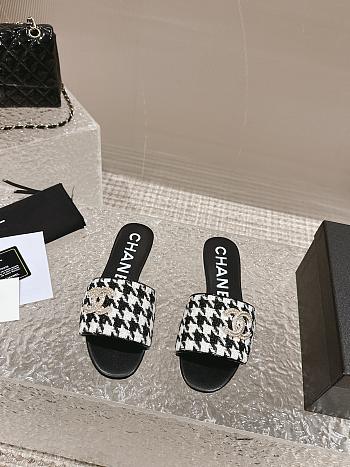 Fortok Chanel Houndstooth Sandals Black