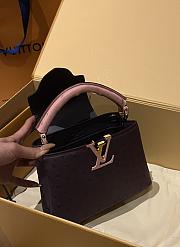 Fortok Louis Vuitton Capucines Bag Pink & Purple Ostrich Leather Pattern 21x14x9cm - 3