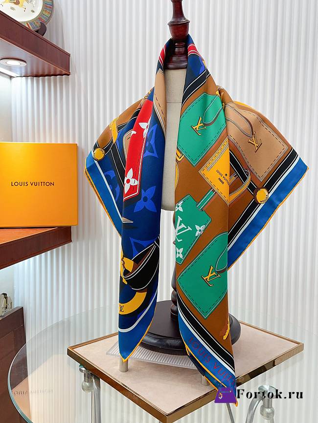 Fortok Louis Vuitton Tag Me Square Silk Scarf Blue 90x90cm - 1
