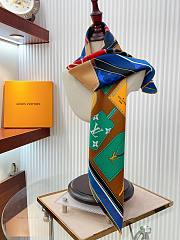 Fortok Louis Vuitton Tag Me Square Silk Scarf Blue 90x90cm - 3