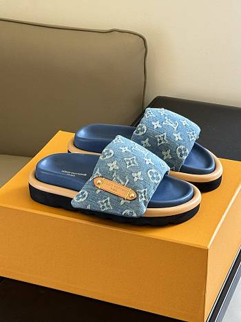 Fortok Louis Vuitton Pool Pillow Flat Comfort Mules Blue