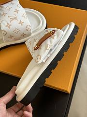 Fortok Louis Vuitton Pool Pillow Flat Comfort Mules White - 4