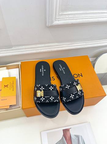 Fortok Louis Vuitton Lock It Flat Mules Black