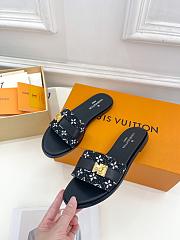 Fortok Louis Vuitton Lock It Flat Mules Black - 2