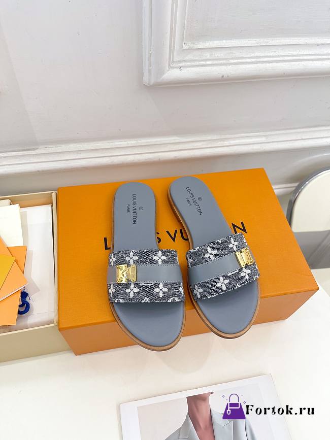 Fortok Louis Vuitton Lock It Flat Mules Blue Denim - 1