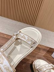 Fortok Dior D-Wave White and Gold-Tone Gradient Butterflies Embroidered Cotton Sandals - 5