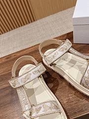 Fortok Dior D-Wave White and Gold-Tone Gradient Butterflies Embroidered Cotton Sandals - 2