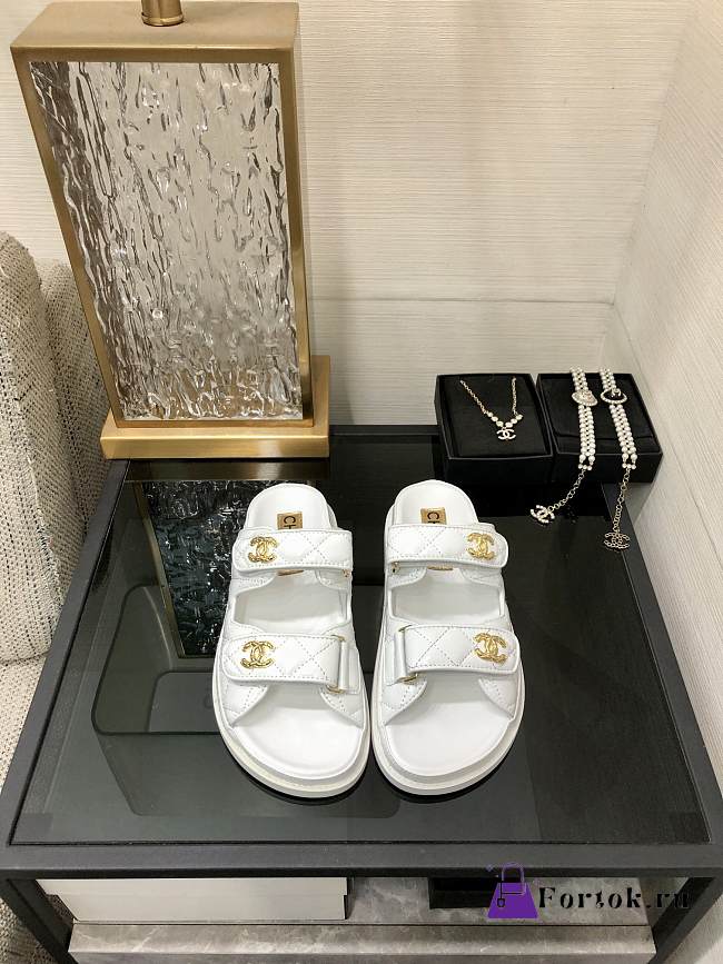 Fortok Chanel White Quilted Leather CC Velcro Flat Sandals - 1
