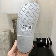 Fortok Chanel Silver Quilted Leather CC Velcro Flat Sandals - 5