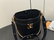 Fortok Louis Vuitton Lock and Walk Bucket Bag Black M24006 20x20.5x12cm - 4