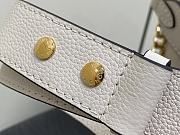 Fortok Louis Vuitton Lock and Walk Bucket Bag White M24638 20x20.5x12cm - 3
