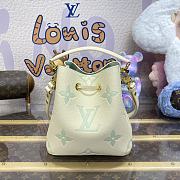Fortok Louis Vuitton Néonoé BB Bag Cream White and Green M24048 20x20x13cm - 3