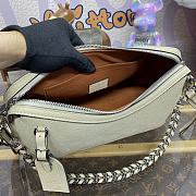 Fortok Louis Vuitton Mahina Hand It All PM Bag Cream M24255 29x18x13cm - 4