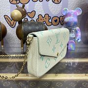 Fortok Louis Vuitton Pochette Félicie Bag Cream White and Green M83025 21x12x3cm - 5