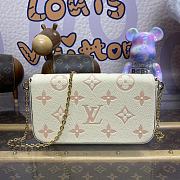 Fortok Louis Vuitton Pochette Félicie Bag Cream White and Pink M83025 21x12x3cm - 2