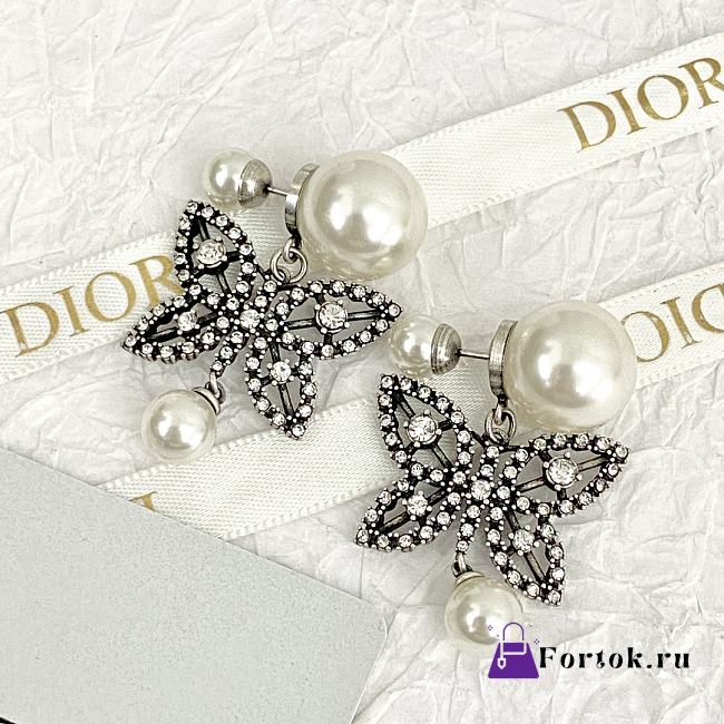 Fortok Dior Full-diamong Butterfly Pearl Earrings - 1