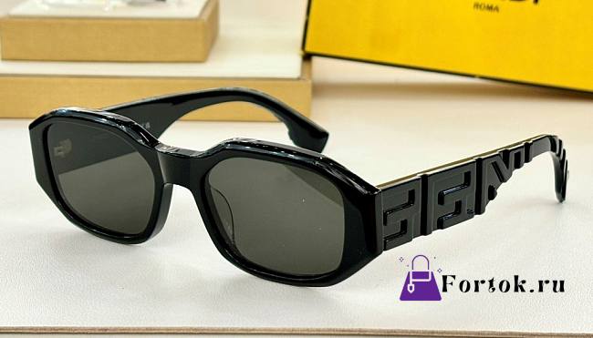 Fortok Fendi Glasses FE40105  - 1