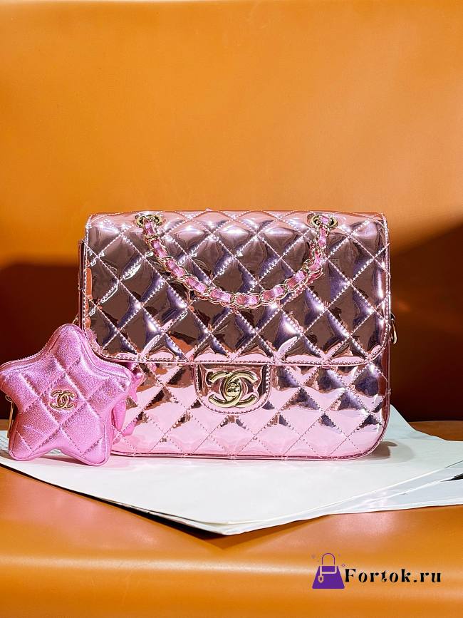 Fortok Chanel Backpack and Star Coin Purse Pink Metallic Calfskin & Gold-Tone Metal 18.5×23.5×8.5cm - 1