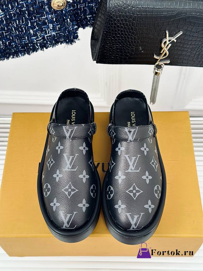 Fortok Louis Vuitton Birkenstock Slippers Black - 1