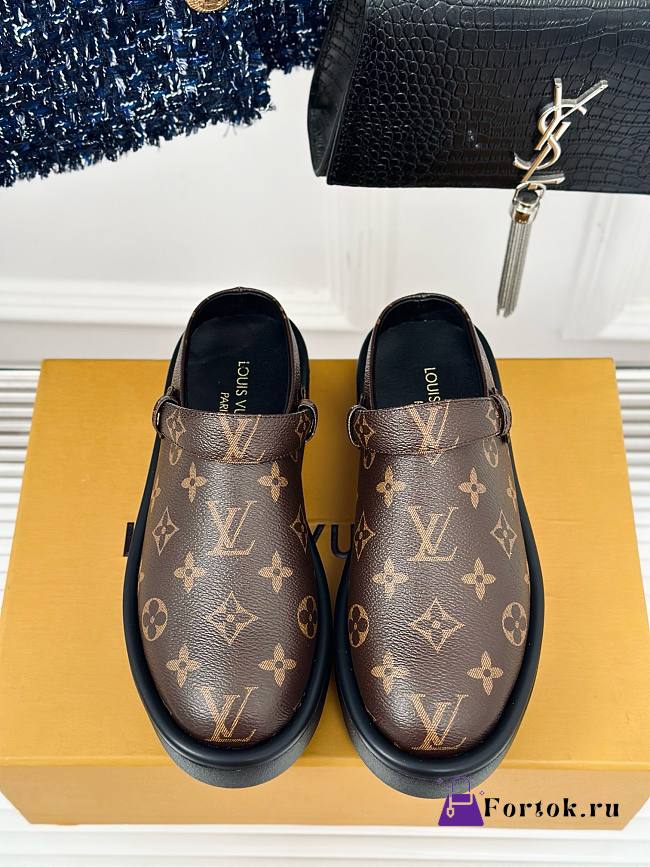 Fortok Louis Vuitton Birkenstock Slippers Brown - 1