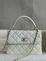 Fortok Chanel Lambskin Quilted Small Trendy CC Dual Handle Flap Bag White 25cm - 1