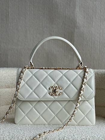 Fortok Chanel Lambskin Quilted Small Trendy CC Dual Handle Flap Bag White 25cm