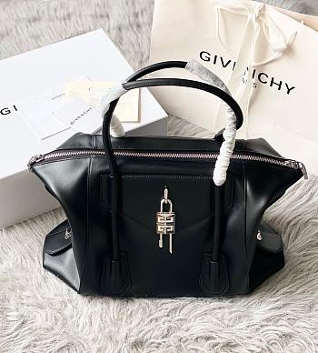 Fortok Givenchy Medium Antigona Soft Black Bag 44x34x7cm