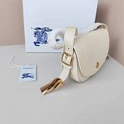 Fortok Burberry Chess Bag Cream 55111 25×6.5×17.5cm - 6