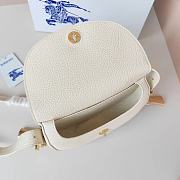 Fortok Burberry Chess Bag Cream 55111 25×6.5×17.5cm - 2