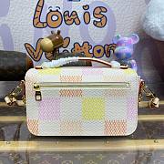 Fortok Louis Vuitton Pochette Métis East West Bag Peach N40749 21.5x13.5x6cm - 2